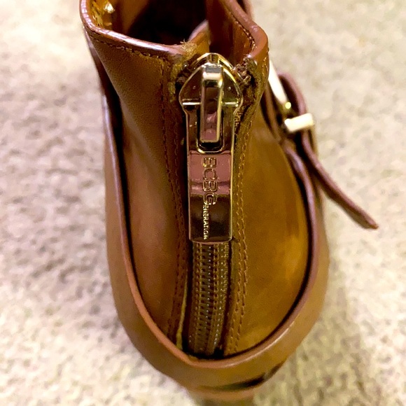 BCBGeneration Size 9 Brown Heels - Picture 6 of 6